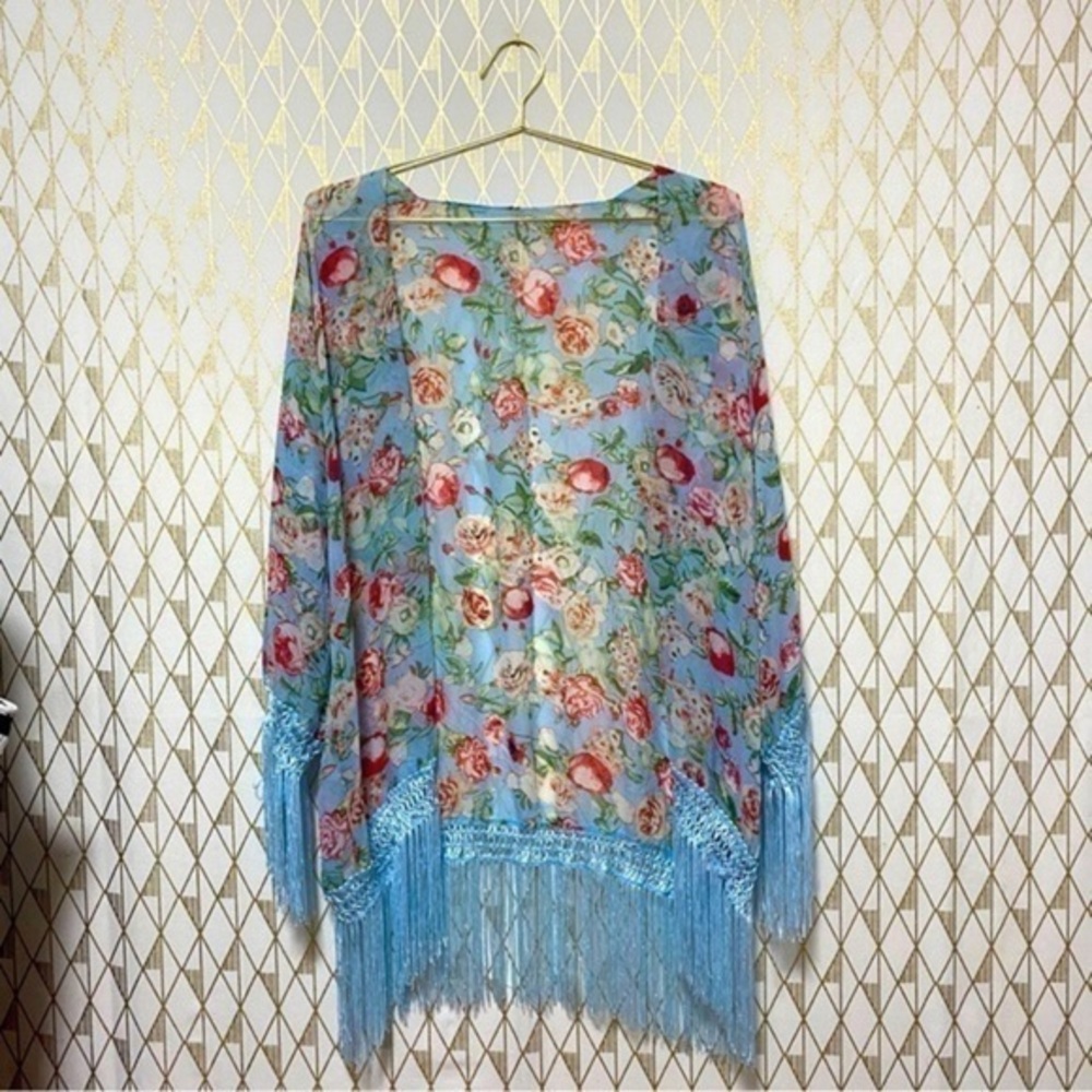 Floral kimono with fringe​